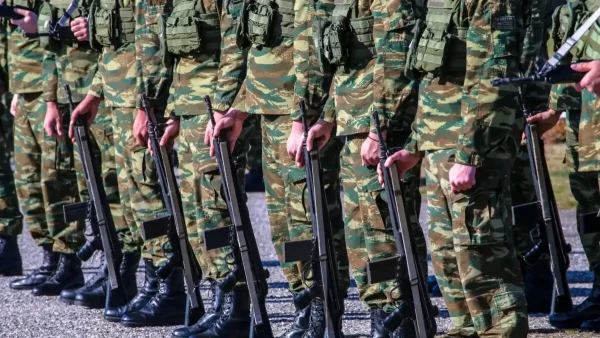 Συνέλαβαν στρατιωτικό μέσα σε στρατόπεδο – Κατηγορείται για κατασκοπεία