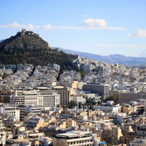 Ποιοι δικαιούνται «μισό ΕΝΦΙΑ»: Τα λάθη που αυξάνουν τον φόρο