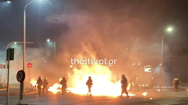 ΑΠΘ: «Οπλοστάσιο» εντοπίστηκε μέσα στους χώρους του Πολυτεχνείου από τα επεισόδια – Κατασχέθηκαν μολότοφ, κοντάρια και ναρκωτικά