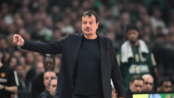 Πέθανε η μητέρα του Εργκίν Αταμάν - Πένθος για την οικογένεια του προπονητή του Παναθηναϊκού