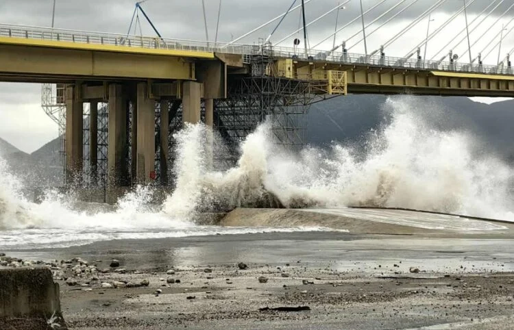 Σε «Red Code» Αχαΐα και Ηλεία μετά το έκτακτο της ΕΜΥ - Πότε θα χτυπήσουν τα φαινόμενα
