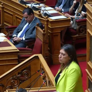 Άδωνις Γεωργιάδης – Ζωή Κωνσταντοπούλου: Συνεχίζεται η κόντρα τους – «Θα της κάνω μήνυση τη Δευτέρα», «μιλάμε για παρακράτος»