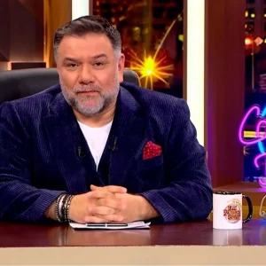 Συγκινεί ο Γρηγόρης Αρναούτογλου για τον θάνατο της μητέρας του - «Έγιναν όλα πάρα πολύ δύσκολα» (ΒΙΝΤΕΟ)