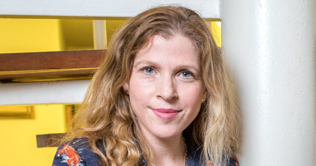 Dana Eden: Από το ταξίδι στην Αθήνα που γέννησε την «Τεχεράνη» στο τέλος σε ένα δωμάτιο ξενοδοχείου