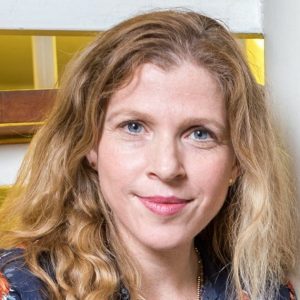 Dana Eden: Από το ταξίδι στην Αθήνα που γέννησε την «Τεχεράνη» στο τέλος σε ένα δωμάτιο ξενοδοχείου