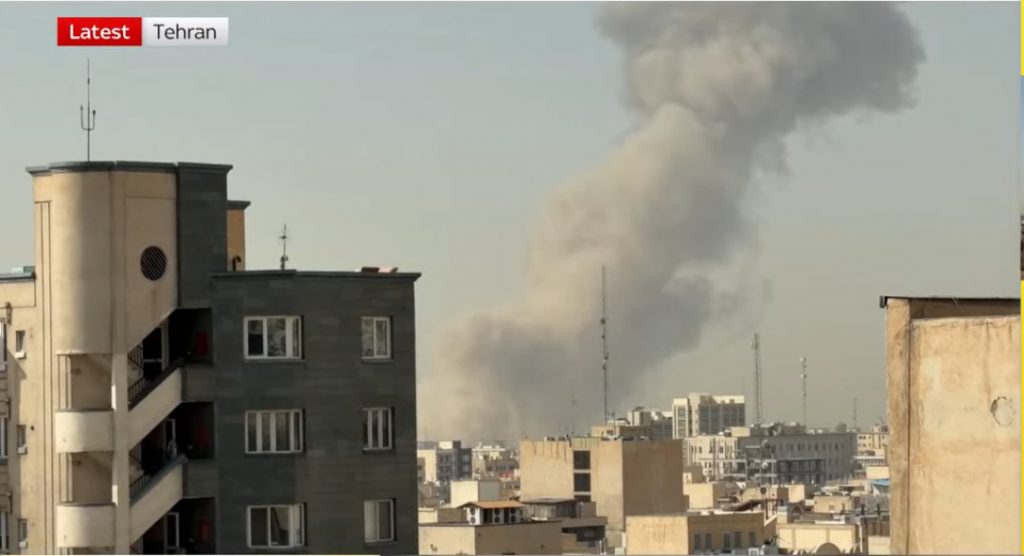 Ξεκίνησε πόλεμος στη Μέση Ανατολή: Το Ισραήλ επιτέθηκε προληπτικά στο Ιράν σε συνεργασία με τις ΗΠΑ