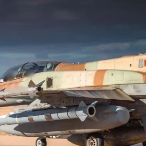 Ισραήλ: Εξαπολύσαμε τη μεγαλύτερη αεροπορική επιδρομή στην ιστορία μας – Πάνω από 200 αεροσκάφη έπληξαν 500 στόχους του Ιράν