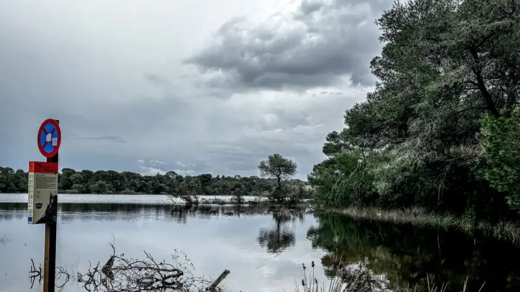 Κακοκαιρία: Ήχησε το 112 στο Καστράκι Αιτωλοακαρνανίας – Υπερχείλισε το φράγμα του Στράτου
