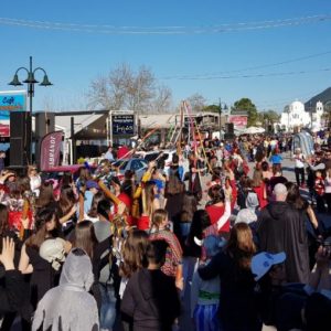 Το καρναβάλι στα Καμένα Βούρλα είναι και φέτος γεγονός!