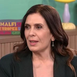 Κατερίνα Διδασκάλου: Αν γινόμουν μητέρα τώρα, θα ήμουν αλλιώτικη, θα πίεζα λιγότερο τα παιδιά μου