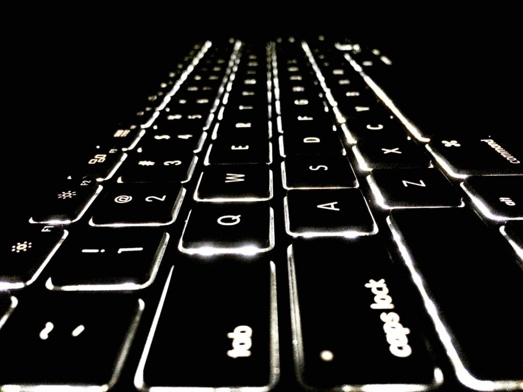 Bloomberg: Χάκερς στόχευσαν ευαίσθητους στόχους σε 37 χώρες, ανάμεσά τους και η Ελλάδα