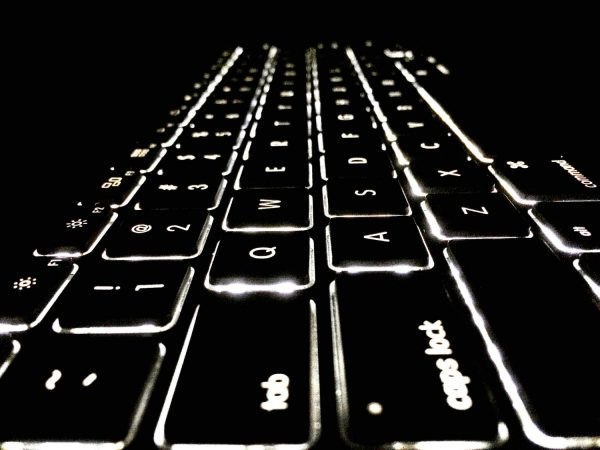 Bloomberg: Χάκερς στόχευσαν ευαίσθητους στόχους σε 37 χώρες, ανάμεσά τους και η Ελλάδα