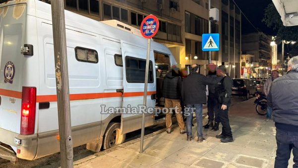 Φυλακές Δομοκού: ««Έστησαν τη δολοφονία του παιδιού μου μέσα στη φυλακή. Τι είναι εδώ Μεξικό;», ξεσπά η μητέρα του θύματος - ΒΙΝΤΕΟ