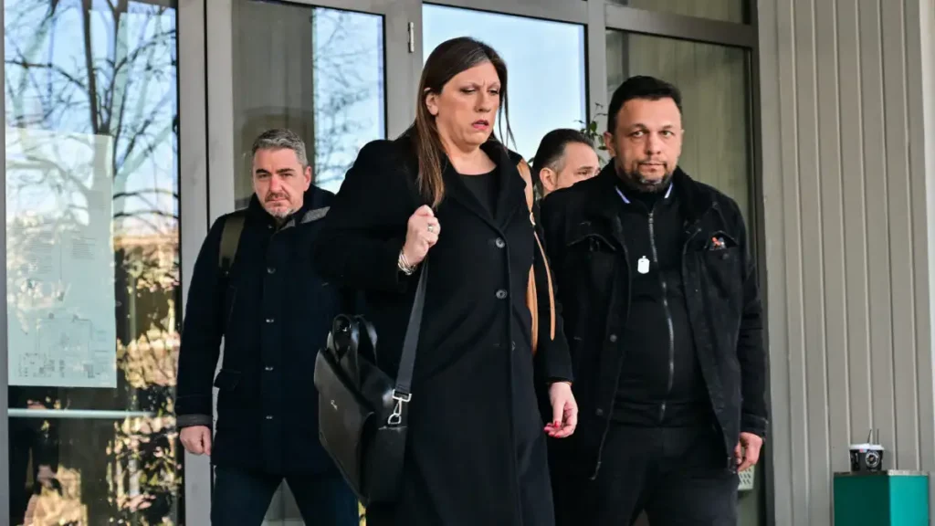 Ζωή Κωνσταντοπούλου: «Παράνομη» η εντολή για εκταφή του Ντένις Ρούτσι, νέες αιχμές για τη διερεύνηση των Τεμπών