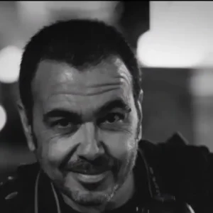 Πέθανε ο μοντέρ Κώστας Κοσμίδης: Τον έδιωξαν από κέντρο υγείας και «έσβησε» στον δρόμο – Δεν υπήρχε ασθενοφόρο να τον πάει στο νοσοκομείο