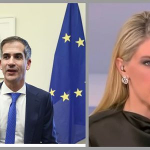 Ο Κώστας Μπακογιάννης και η Σία Κοσιώνη πέταξαν χαρταετό μαζί με 9χρονο γιο τους, Δήμο