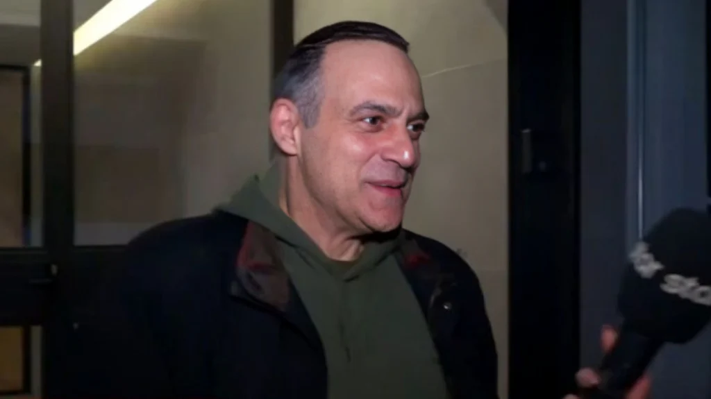 Κρατερός Κατσούλης για Κατερίνα Καραβάτου: Είναι μια παρουσιάστρια που έχει αποδείξει την αξία της