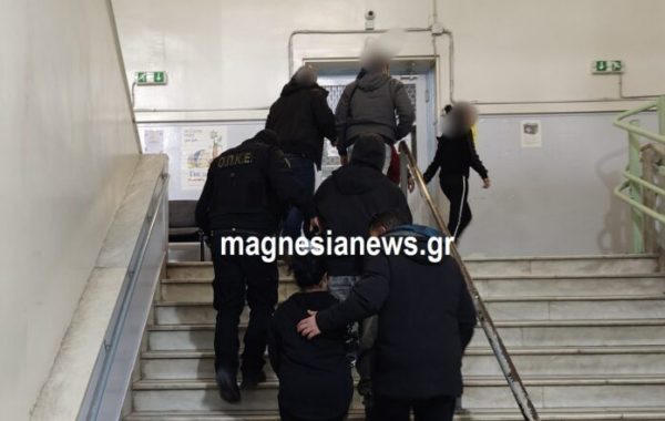 Βόλος: Προφυλακιστέοι 10 από τους 14 συλληφθέντες για την εγκληματική οργάνωση που διακινούσε ναρκωτικά