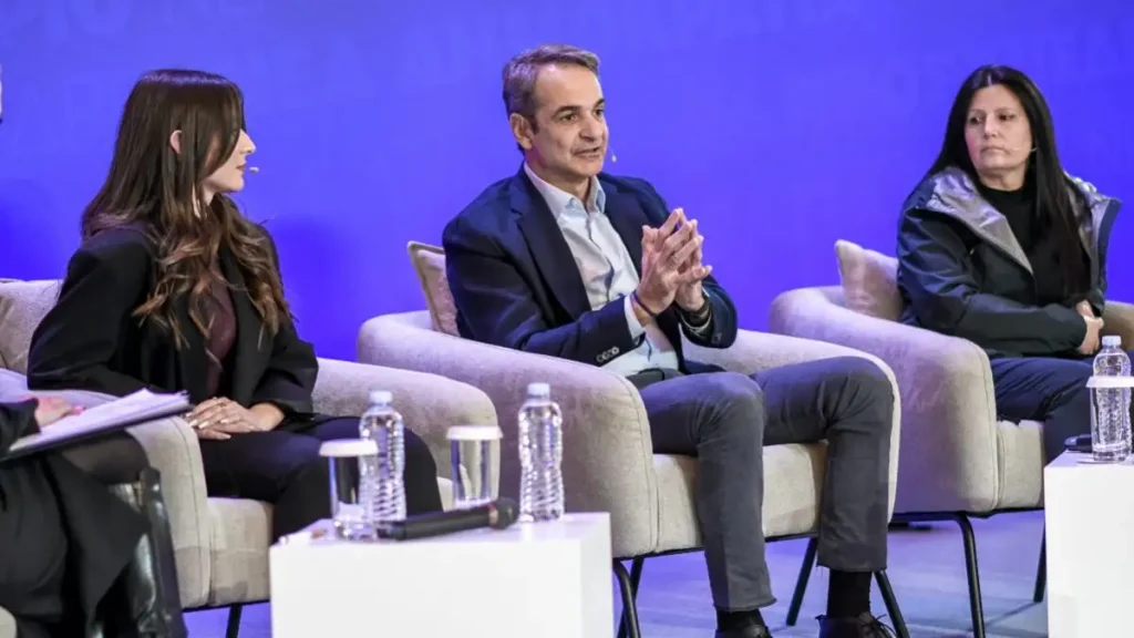 Κυριάκος Μητσοτακης: Άφησε «παράθυρο» για την ένταξη των υγειονομικών στα βαρέα και ανθυγιεινά – «Να μας έχετε εμπιστοσύνη»