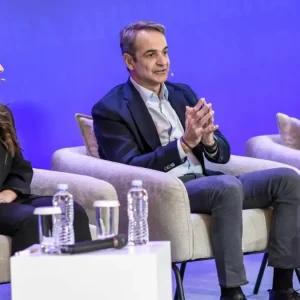 Κυριάκος Μητσοτακης: Άφησε «παράθυρο» για την ένταξη των υγειονομικών στα βαρέα και ανθυγιεινά – «Να μας έχετε εμπιστοσύνη»