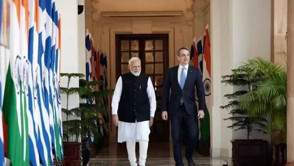 Κυριάκος Μητσοτάκης: Στο Νέο Δελχί ο πρωθυπουργός – Συναντήσεις με Ναρέντρα Μόντι, Ντέμη Χασάμπη, Σαμ Άλτμαν, Μπραντ Σμιθ και Μάικλ Κράτσιος