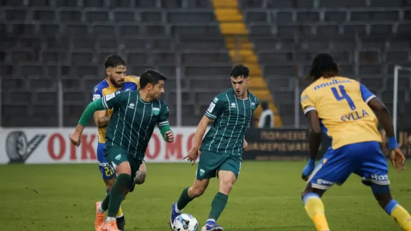 Λεβαδειακός – Αστέρας Τρίπολης 3-1: «Χόρεψε» στη βροχή με Παλάσιος και επέστρεψε στις νίκες στη Super League