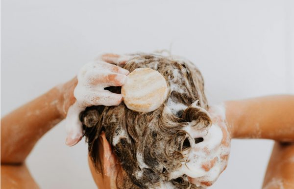 3 tips για να αποκτήσεις πλούσιο όγκο στα μαλλιά σου