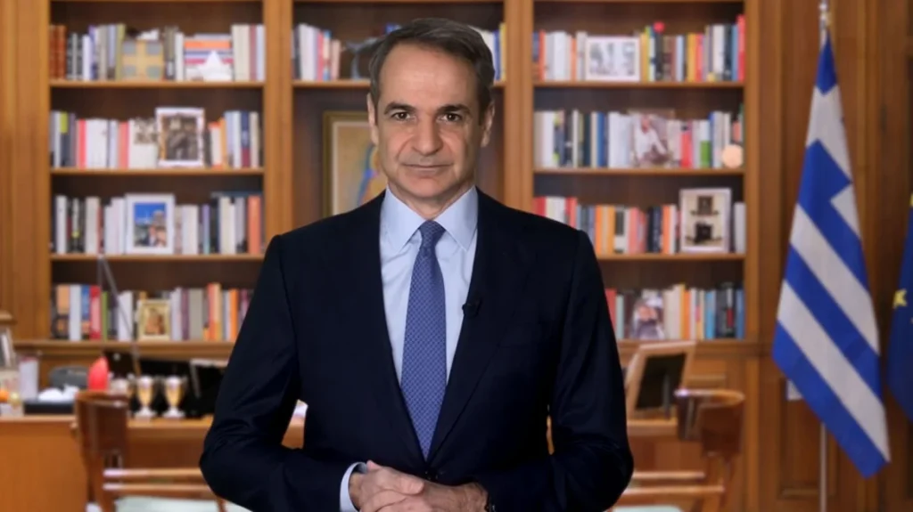 Μητσοτάκης: Πρόθεση για τολμηρή συνταγματική αναθεώρηση - Στο επίκεντρο άρση ασυλίας, Δικαιοσύνη, μονιμότητα στο Δημόσιο, θητεία Προέδρου