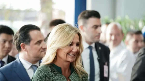 Η Μαρέβα Γκραμπόφσκι έκανε την πρώτη της ανάρτηση μετά το χειρουργείο: «Όλα καλά, ευχαριστώ το προσωπικό του ΚΑΤ»