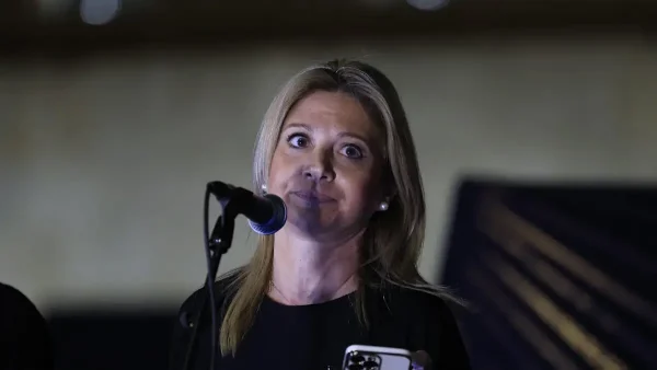 Καρυστιανού για τις εκταφές των σορών των θυμάτων των Τεμπών: «Απόλυτη ύβρις, κανείς δεν θα ακουμπήσει τον τάφο των παιδιών»