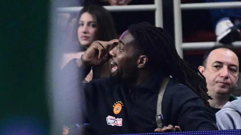 O Παναθηναϊκός ζήτησε τα στοιχεία όλων όσων επιτέθηκαν με ρατσιστικούς χαρακτηρισμούς στον Ματίας Λεσόρ και προχωρεί σε μηνύσεις