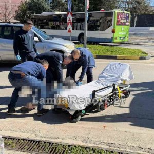 Λαμία: Τροχαίο με μηχανή έξω από το ΚΕΥΠ (ΦΩΤΟ)