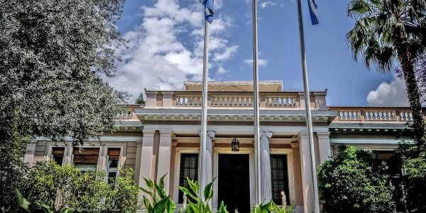 Σήμερα στο Μαξίμου οι υπογραφές για τη συμφωνία Chevron-Helleniq Energy - Η χώρα στο επίκεντρο των ενεργειακών εξελίξεων