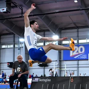 Ο Τεντόγλου βγήκε δεύτερος στο Βαλκανικό πρωτάθλημα κλειστού στίβου με άλμα στα 8,14 μέτρα, στην τρίτη θέση ο Σταματονικολός