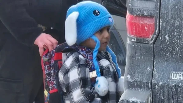 Ελεύθερος με απόφαση δικαστηρίου ο 5χρονος που φέρεται να συνελήφθη από τον ICE