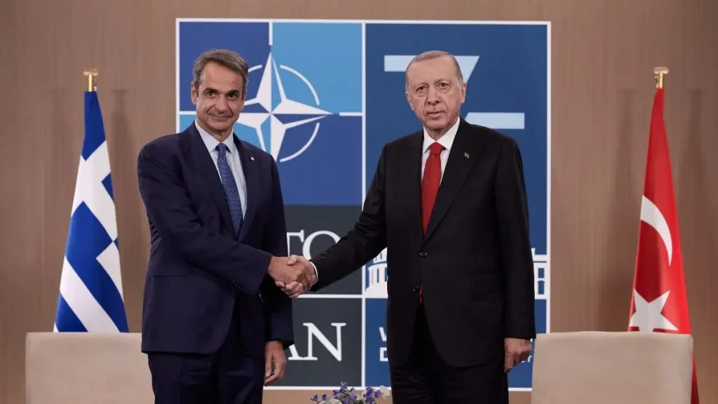 Αντίστροφη μέτρηση για τη συνάντηση Μητσοτάκη – Ερντογάν: Καμία υποχώρηση από τις «κόκκινες γραμμές», δηλώνει η Αθήνα