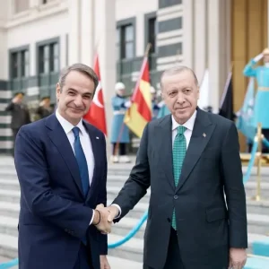 Ελληνοτουρκικά: Κεκλεισμένων των θυρών ενημέρωση Γεραπετρίτη στην Επιτροπή για τα αποτελέσματα του 6ου ΑΣΣ στην Άγκυρα