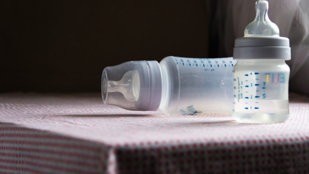 Ο ΕΟΦ ανακαλεί πατρίδες βρεφικού γάλακτος