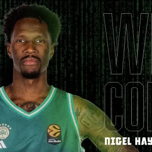 Ο Παναθηναϊκός ανακοίνωσε τον Χέιζ-Ντέιβις για 2.5 χρόνια