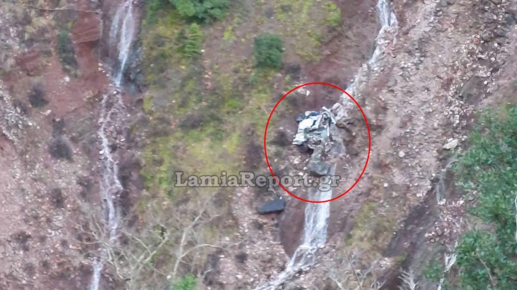 Νεκρός ανασύρθηκε ο οδηγός αυτοκινήτου που έπεσε σε γκρεμό 300 μέτρων στην Ευρυτανία