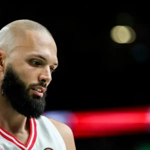 Ζαλγκίρις – Ολυμπιακός 99-94: Ηττήθηκε μετά από θρίλερ δύο παρατάσεων