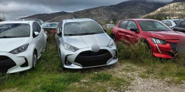 Έτσι δρούσε η σπείρα που έκλεβε αυτοκίνητα και τα μοσχοπουλούσε - Το κόλπο με τα τρακαρισμένα αμάξια, και το GPS