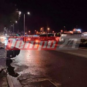 Σοβαρό τροχαίο στην Πάτρα: Αυτοκίνητο «καβάλησε» νησίδα, μπήκε στο αντίθετο ρεύμα και συγκρούστηκε με άλλο όχημα