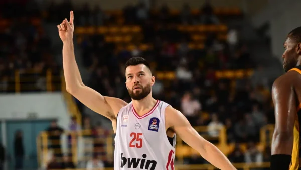 Ολυμπιακός – ΑΕΚ 81-67: Άνετη πρόκριση των Πειραιωτών στον ημιτελικό του Allwyn Final 8 κόντρα στην αποδεκατισμένη Ένωση