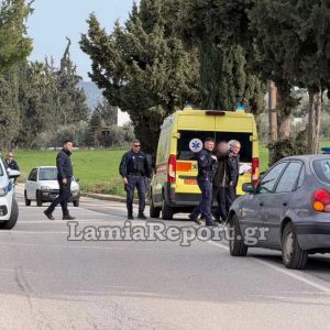 Λαμία: Τραυματίστηκε γυναίκα με μηχανάκι - Για κακοτεχνία στο δρόμο κάνει λόγο ο σύζυγός της