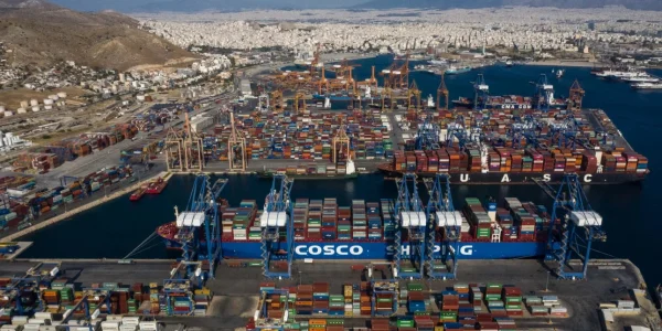 Ο Πειραιάς και το σχέδιο της ΕΕ για απώθηση των Κινέζων από τα ευρωπαϊκά λιμάνια