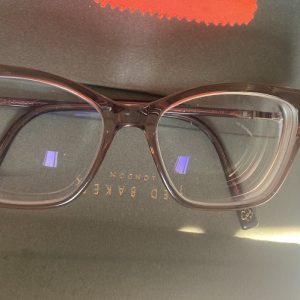 Βρέθηκαν τα γυαλιά της φωτογραφίας στο κέντρο της Λαμίας