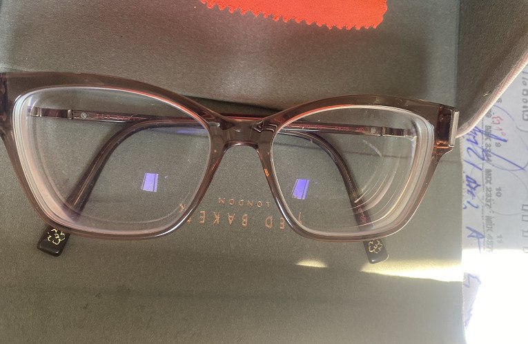 Βρέθηκαν τα γυαλιά της φωτογραφίας στο κέντρο της Λαμίας