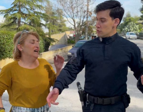 «Τσίκνισε σωστά. Όχι παραβατικά» – Το βίντεο της ΕΛ.ΑΣ. για την Τσικνοπέμπτη