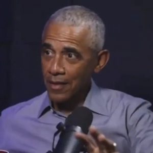 Ο Ομπάμα ρωτήθηκε για τους εξωγήινους, απάντησε «ναι, είναι αληθινοί» και προκάλεσε φρενίτιδα!